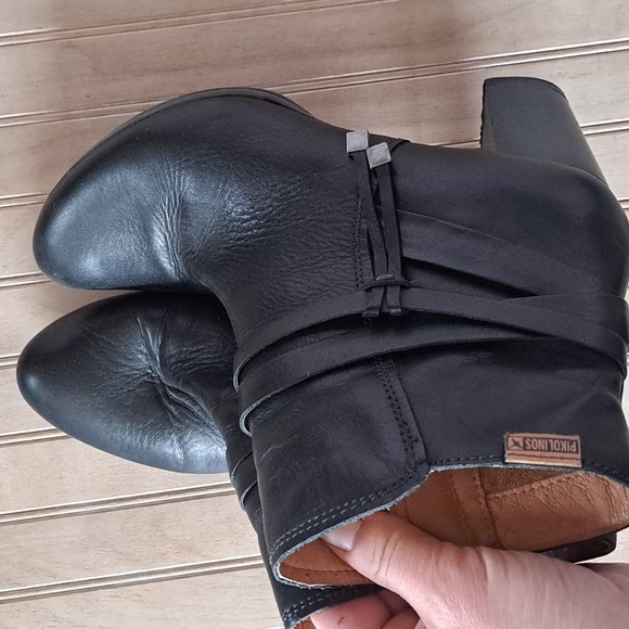 Pikolinos Verona Classic Black Heeled Leather Ankle Boots Size 39 US size 8.5-9 - Picture 2 of 11